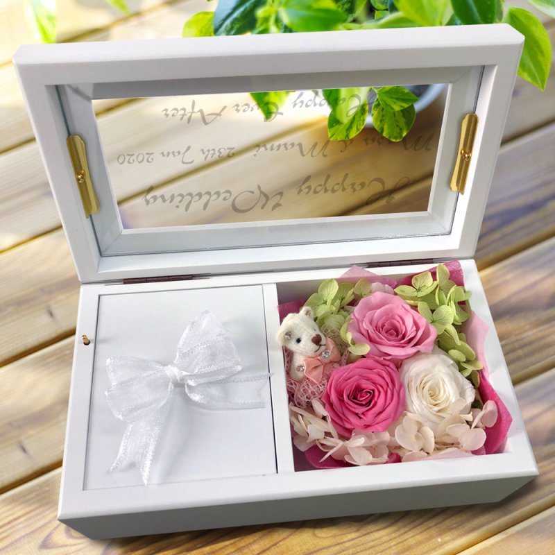 画像2: 【名入れオルゴール】日本製 プリザーブドフラワー入り ガラスにお名前 記念日 メッセージを彫刻します スワロフスキー・クリスタル社製ラインストーン付き オリンピックテーマソング Hero  オルゴール プレゼント 名入れギフト 記念日 お誕生日 結婚祝い 母の日 クリスマス ホワイトデー お祝い お母さん ママ おばあちゃん (2)