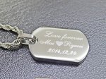 画像3: 【名入れ ペアネックレス】2個入り ステンレス ペアネックレスセット★高級ネックレスチェーン付き ２mm厚のID型ネックレス お名前 記念日 メッセージを彫刻 オリジナルメッセージ可 お誕生日 結婚記念日 記念日 お揃い プレゼント クリスマス バレンタイン ホワイトデー Anniversary記念の贈り物に！ (3)